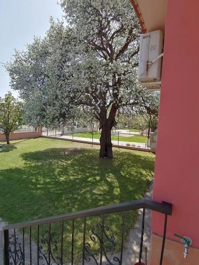 Holiday home Αξέχαστη Διαμονή - Unforgettable Accommodation Nea Kallikrateia